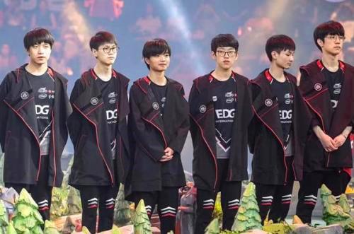 也是全队稳 也是全队稳